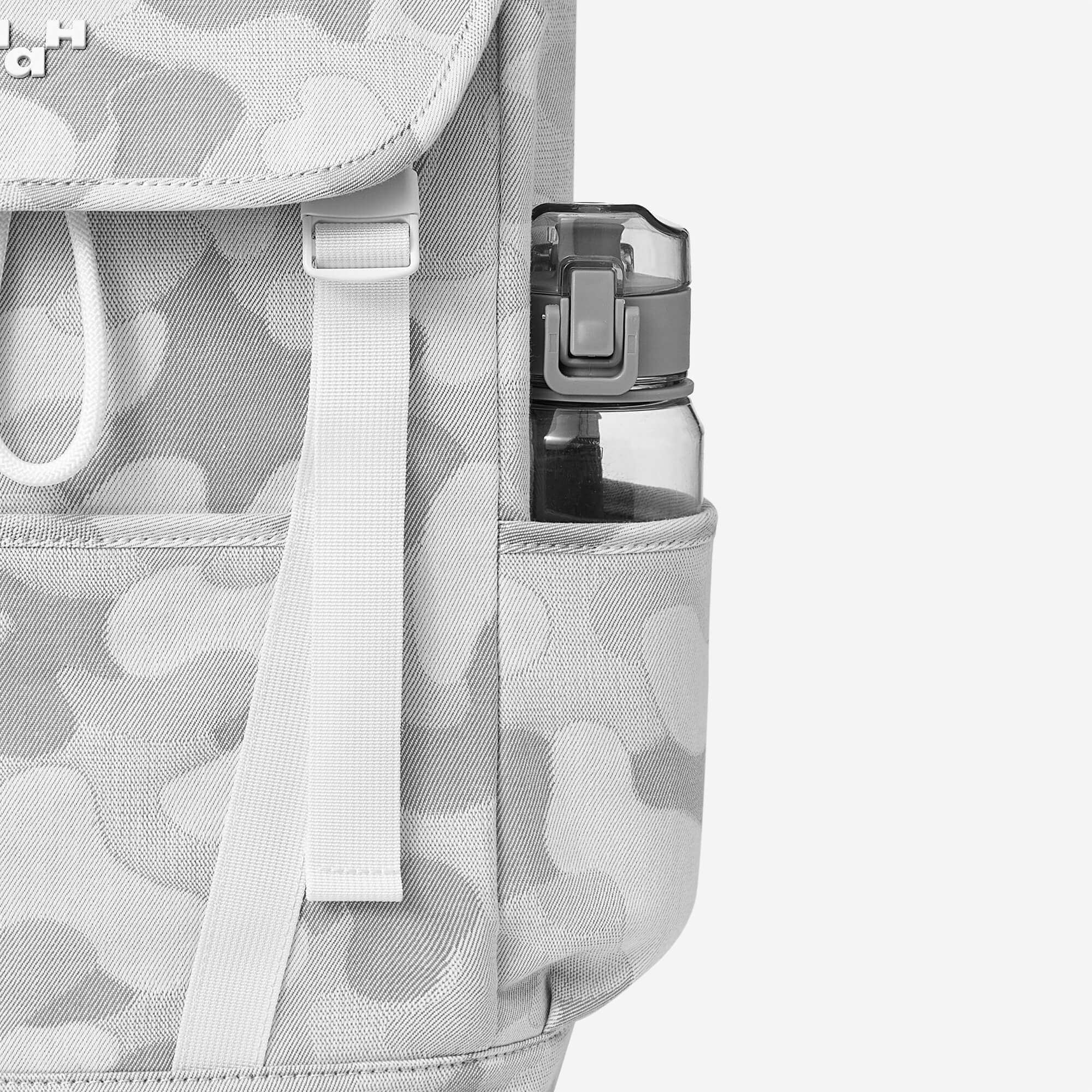 Young Tour Backpack | Camouflage Denim Gray | 18L