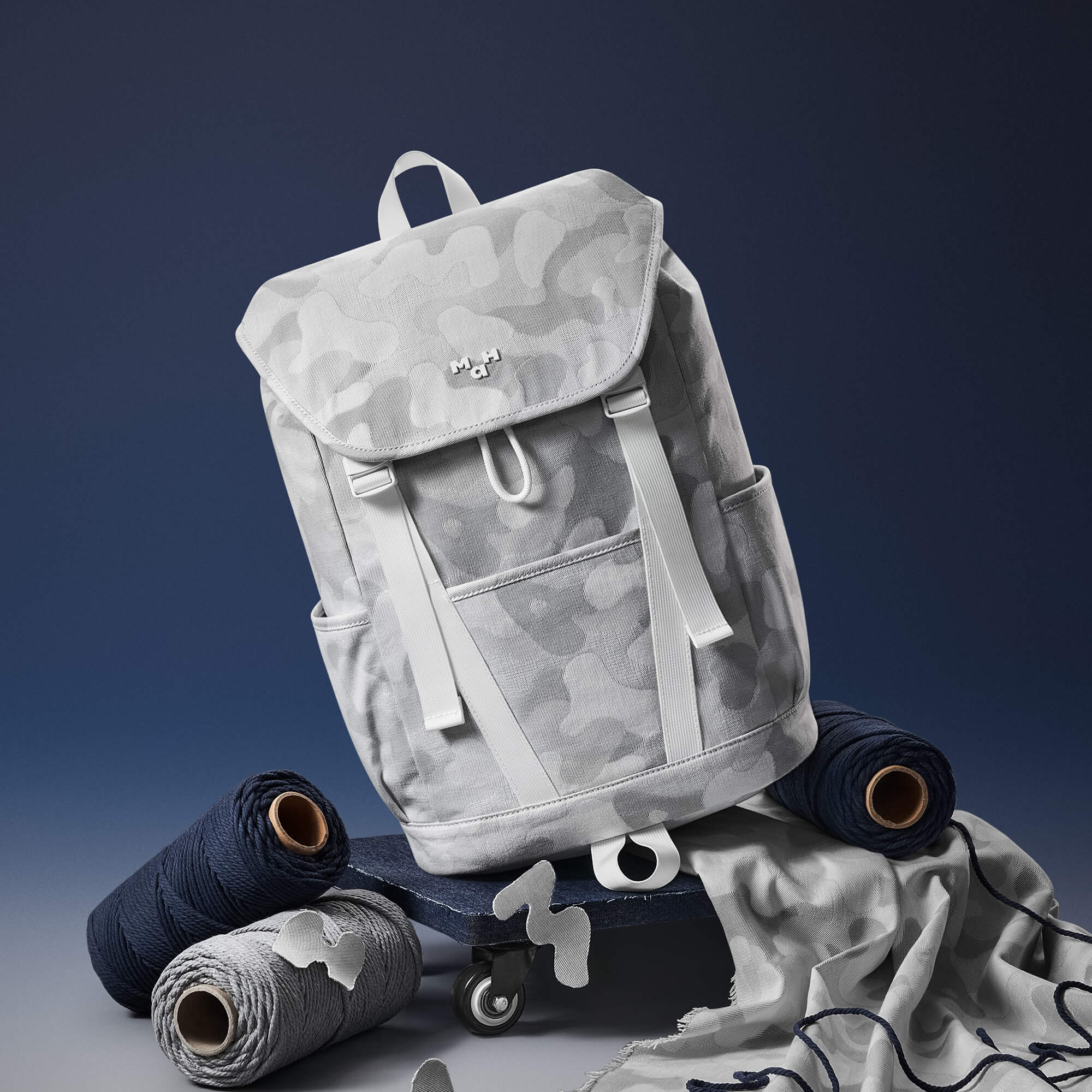 Young Tour Backpack | Camouflage Denim Gray | 18L