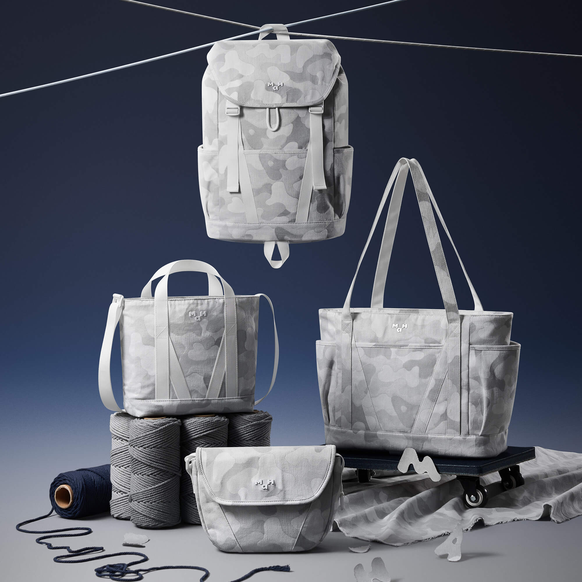 Young Tour Backpack | Camouflage Denim Gray | 18L