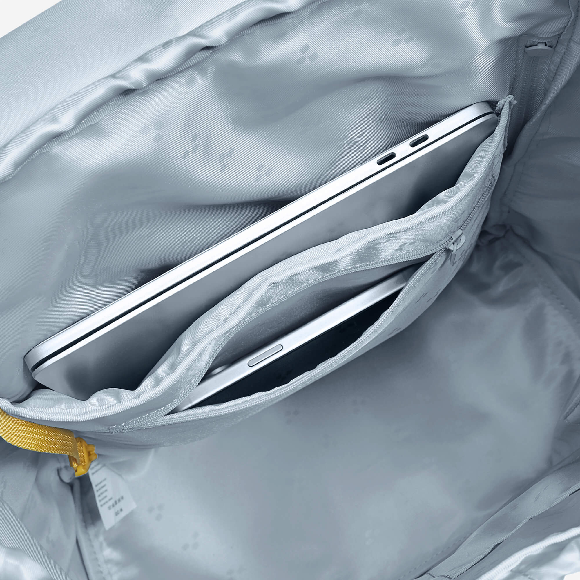 Young Tour Backpack | Quarry | 18L