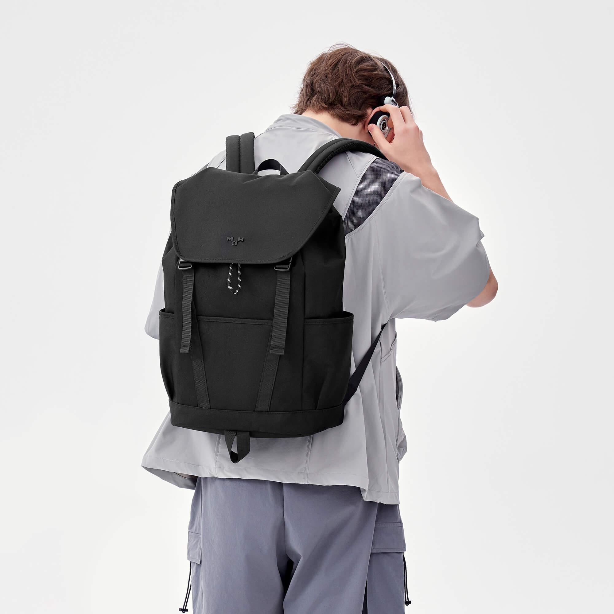 Young Tour Backpack | 30L